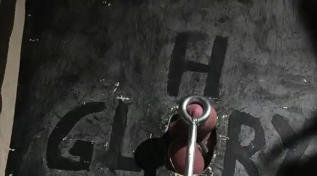 Snapshot of TweakyDude chatting on December 2024 04:06:02 AM TweakyDude online show from December 2024 04:06:02 AM