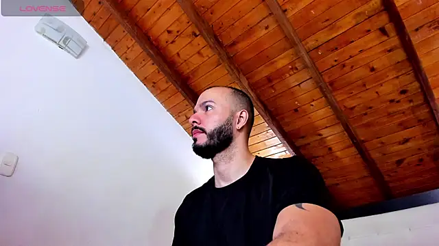 Tom Bailey online show from December 2025 12:35:02 PM