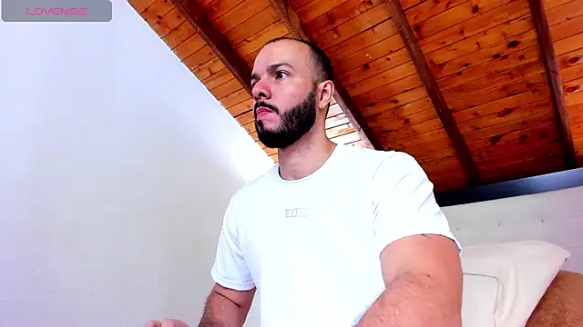 Tom Bailey online show from January 2026 12:42:02 PM