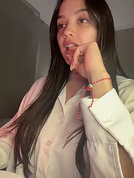 Snapshot of MisFrekcles_ chatting on March 2026 11:58:01 AM MisFrekcles online show from March 2026 11:58:01 AM