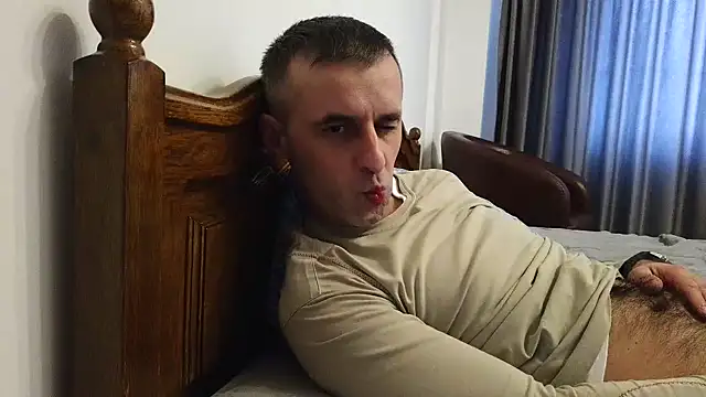 Snapshot of stevenpit chatting on December 2024 11:53:01 AM stevenpit online show from December 2024 11:53:01 AM