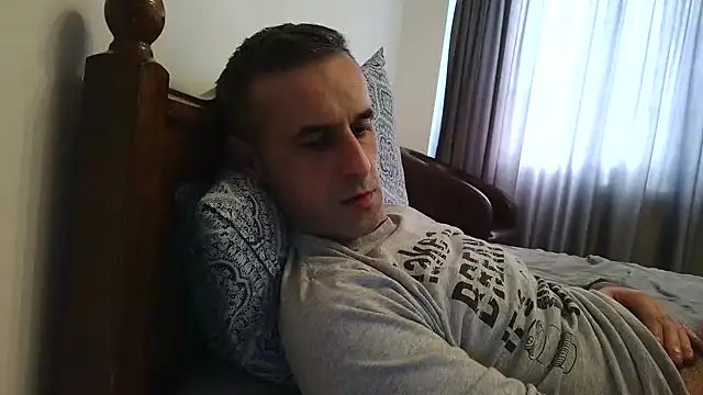 Snapshot of stevenpit chatting on January 2025 08:45:02 AM stevenpit online show from January 2025 08:45:02 AM