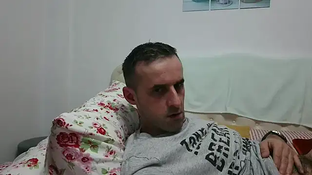 Snapshot of stevenpit chatting on January 2025 09:20:01 PM stevenpit online show from January 2025 09:20:01 PM