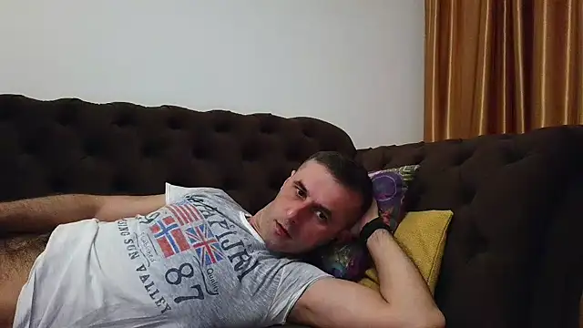 Snapshot of stevenpit chatting on February 2025 05:59:01 PM stevenpit online show from February 2025 05:59:01 PM