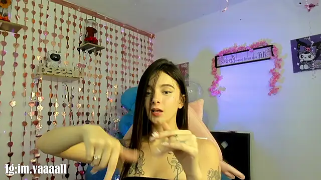 Snapshot of lucyy_tay chatting on November 2025 01:22:01 PM lucyy tay online show from November 2025 01:22:01 PM