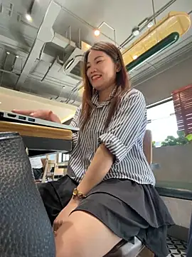 Emily 9xx online show from November 2025 04:56:02 AM