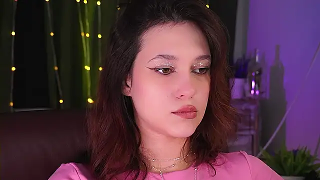 Snapshot of LolaLemona chatting on March 2026 10:32:01 AM LolaLemona online show from March 2026 10:32:01 AM