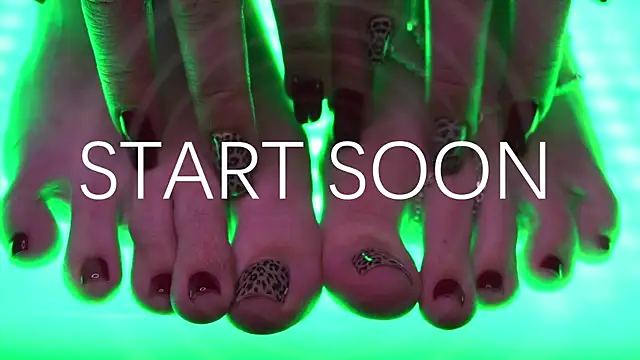 Snapshot of LolaLemona chatting on March 2026 11:10:01 AM LolaLemona online show from March 2026 11:10:01 AM