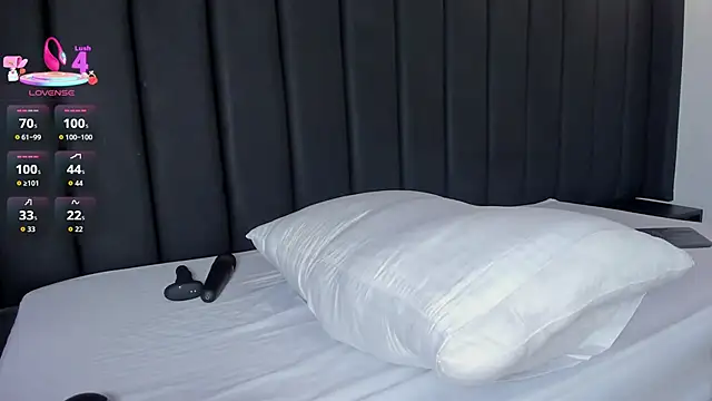 AllisonRoberts  online show from September 2025 07:46:02 PM