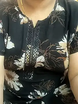 cuteyqueen online show from December 2024 05:18:02 AM