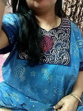 cuteyqueen online show from October 2025 10:45:02 AM