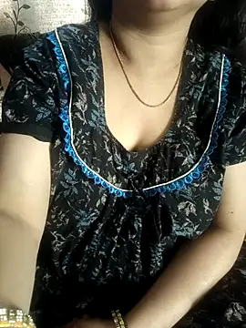 cuteyqueen online show from February 2026 07:26:01 AM