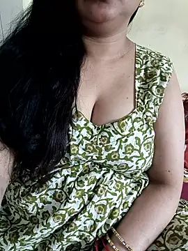 cuteyqueen online show from March 2026 04:39:02 AM