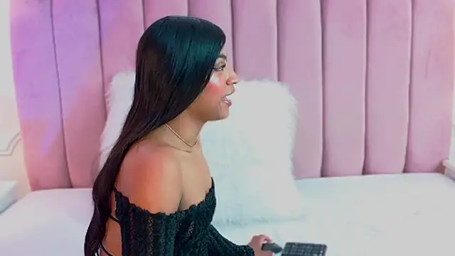 Snapshot of KimberlyCutee chatting on June 2026 08:22:01 PM KimberlyCutee online show from June 2026 08:22:01 PM