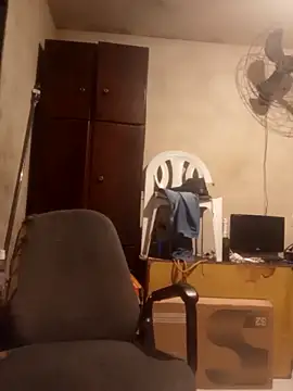 Snapshot of Claudiop2061 chatting on September 2025 05:40:02 PM Claudiop2061 online show from September 2025 05:40:02 PM