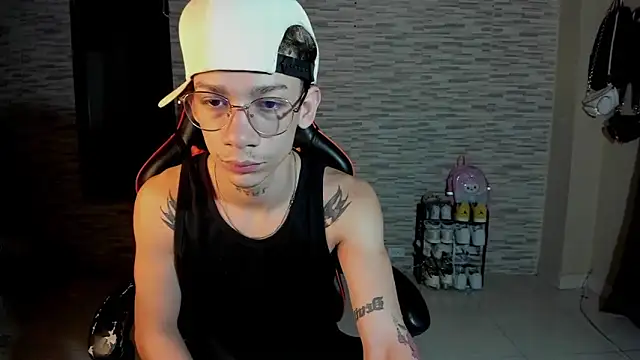 Snapshot of mateodeamjo chatting on October 2025 08:01:01 AM mateodeamjo online show from October 2025 08:01:01 AM