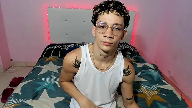 Snapshot of mateodeamjo chatting on October 2025 10:56:02 PM mateodeamjo online show from October 2025 10:56:02 PM