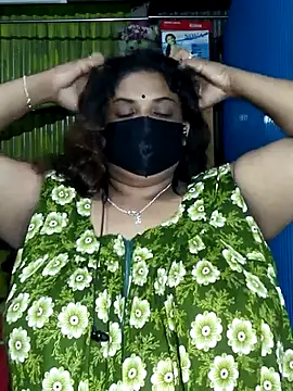 Snapshot of Dusto_Meye chatting on April 2026 03:53:01 PM Dusto Meye online show from April 2026 03:53:01 PM