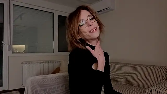 amber quell here online show from November 2025 04:18:01 PM