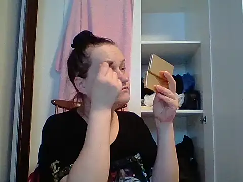  squirty cum lady  online show from February 2025 04:17:02 AM