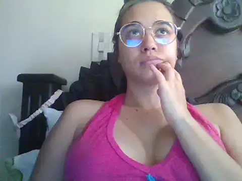 trianabell online show from March 2025 04:41:01 PM