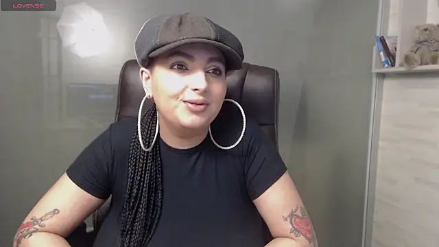 BustyAllyy online show from March 2025 10:28:01 PM