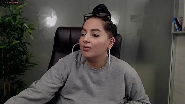 BustyAllyy online show from March 2025 01:43:02 AM