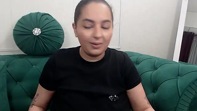 BustyAllyy online show from March 2026 04:21:01 PM