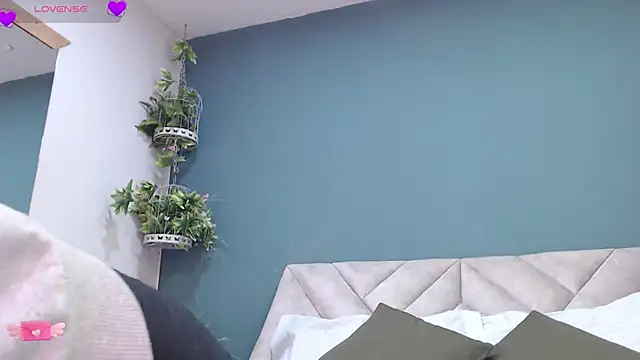 SharisWillian online show from February 2025 02:18:01 AM