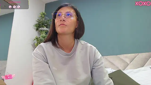 SharisWillian online show from September 2025 03:39:02 AM