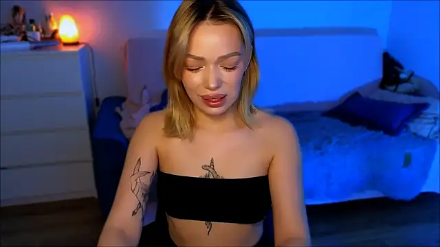 Lily Yin online show from November 2025 05:11:01 AM