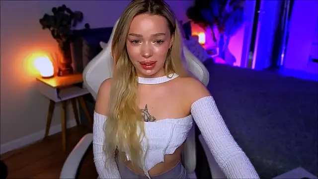 Snapshot of Lily_Yin chatting on March 2026 05:36:02 AM Lily Yin online show from March 2026 05:36:02 AM