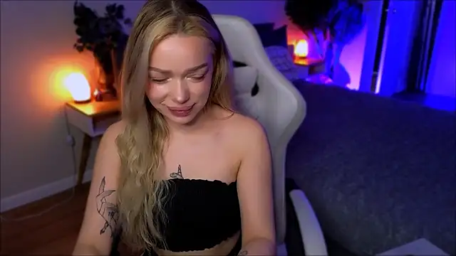 Snapshot of Lily_Yin chatting on April 2026 05:58:02 AM Lily Yin online show from April 2026 05:58:02 AM