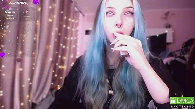 Snapshot of JustMeowGirl chatting on March 2026 05:47:02 AM JustMeowGirl online show from March 2026 05:47:02 AM