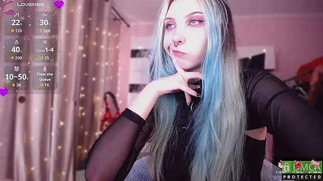 Snapshot of JustMeowGirl chatting on April 2026 06:22:01 AM JustMeowGirl online show from April 2026 06:22:01 AM