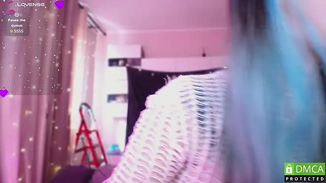 Snapshot of JustMeowGirl chatting on April 2026 05:41:01 AM JustMeowGirl online show from April 2026 05:41:01 AM