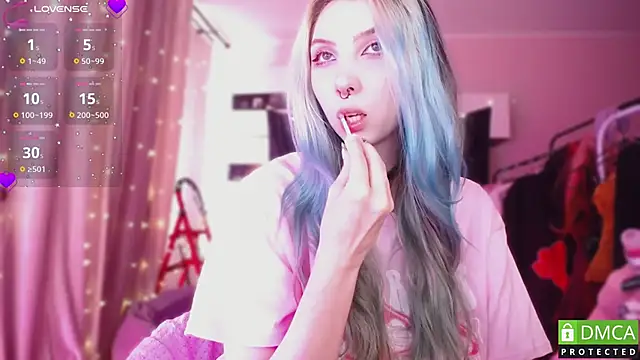 Snapshot of JustMeowGirl chatting on April 2026 06:02:02 AM JustMeowGirl online show from April 2026 06:02:02 AM