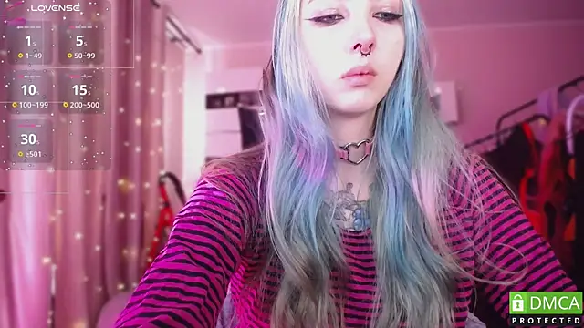 Snapshot of JustMeowGirl chatting on April 2026 06:07:02 AM JustMeowGirl online show from April 2026 06:07:02 AM