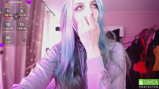 Snapshot of JustMeowGirl chatting on April 2026 05:21:01 AM JustMeowGirl online show from April 2026 05:21:01 AM