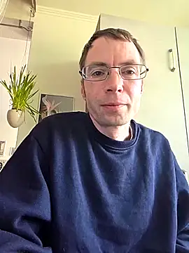 Snapshot of Schnubby1 chatting on March 2025 11:01:02 AM Schnubby1 online show from March 2025 11:01:02 AM