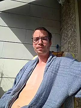 Snapshot of Schnubby1 chatting on September 2025 10:04:02 AM Schnubby1 online show from September 2025 10:04:02 AM