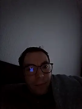 Snapshot of Schnubby1 chatting on December 2025 03:07:01 PM Schnubby1 online show from December 2025 03:07:01 PM