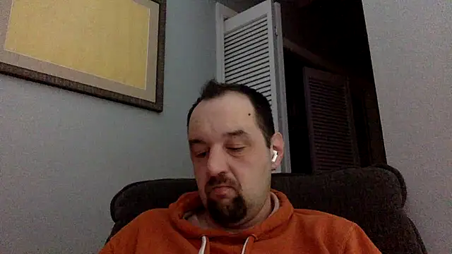 Snapshot of Kink_Master_Daddy chatting on April 2026 10:57:02 AM Kink Master Daddy online show from April 2026 10:57:02 AM