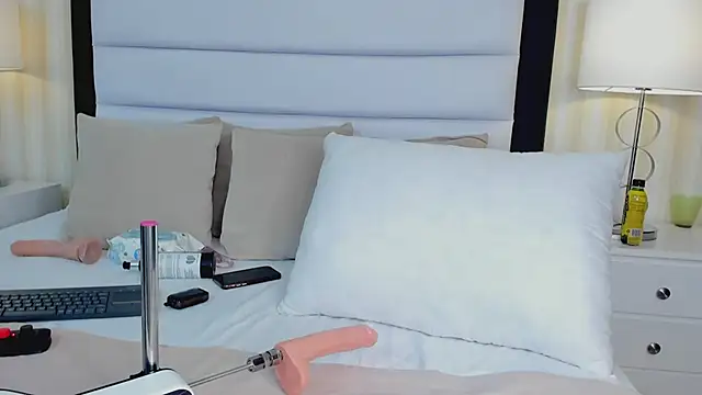 MiaSweeths online show from January 2025 03:01:02 PM