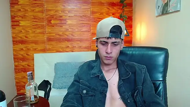 Bastiaan 28 online show from December 2024 09:40:02 AM