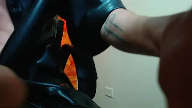 Bastiaan 28 online show from December 2024 08:22:02 AM