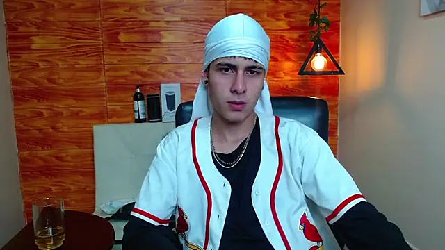 Bastiaan 28 online show from January 2025 03:49:02 AM