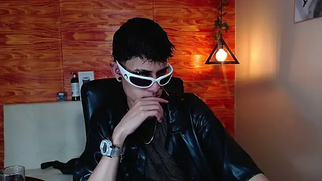 Bastiaan 28 online show from February 2025 03:19:01 AM