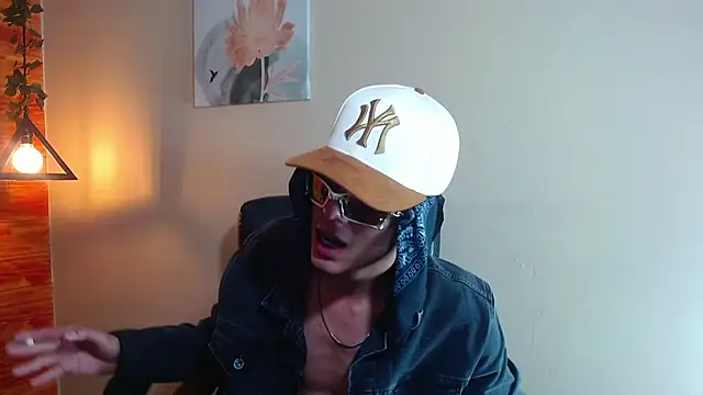 Bastiaan 28 online show from February 2025 07:59:02 AM