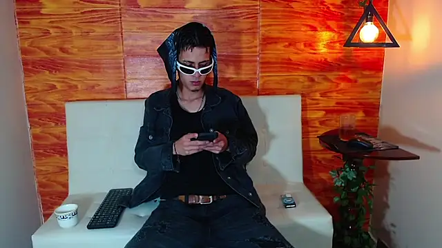 Bastiaan 28 online show from March 2025 03:40:01 AM